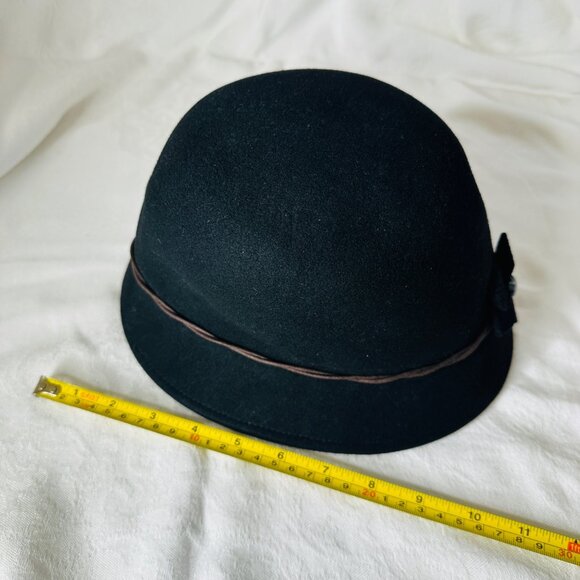 Memar Italy Black Wool Cloche Hat Flower Gray Cabochon Stone Brown Twisted Band - Picture 10 of 10